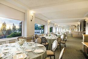 Claremont Resort & Club