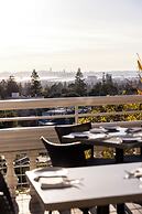 Claremont Resort & Club