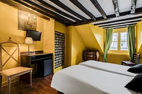Absolute Hotel Paris République