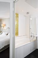 Hotel St Pétersbourg Opéra & Spa