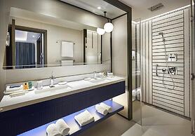 Hilton London Heathrow Airport Hotel