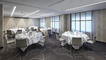 Hilton London Heathrow Airport Hotel