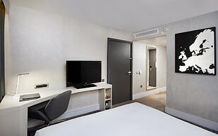Hilton London Heathrow Airport Hotel
