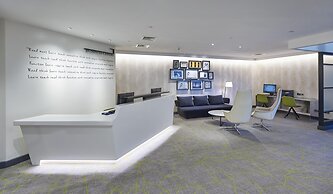 Hilton London Heathrow Airport Hotel