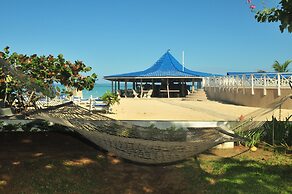 Negril Tree House Resort