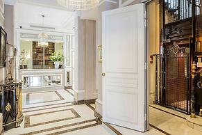 Hôtel Bradford Elysées – Astotel