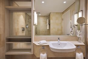 Beach Rotana