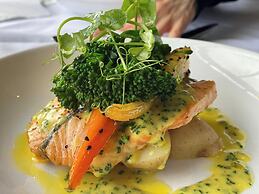 Shillingford Bridge Hotel