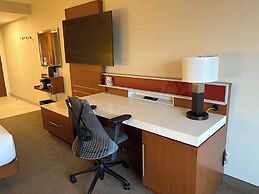 Delta Hotels by Marriott Indianapolis Airport
