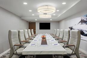 Delta Hotels by Marriott Indianapolis Airport