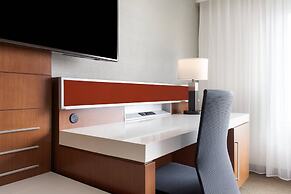Delta Hotels by Marriott Indianapolis Airport