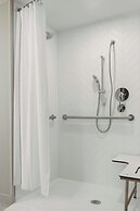 Delta Hotels by Marriott Indianapolis Airport