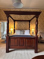 Grafton Manor
