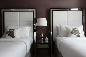 The Mandeville Hotel