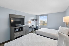 Emerald Hotel & Suites
