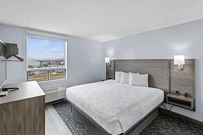 Emerald Hotel & Suites