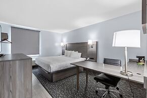 Emerald Hotel & Suites