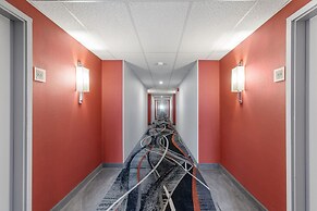Emerald Hotel & Suites