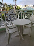 Dover Beach Hotel