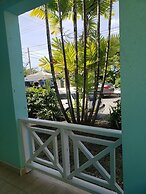 Dover Beach Hotel