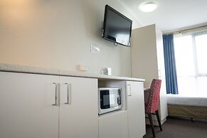 Admiralty Inn