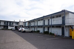 Admiralty Inn