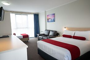 Admiralty Inn