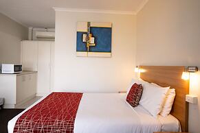 Admiralty Inn
