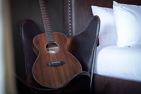 Campfire Hotel