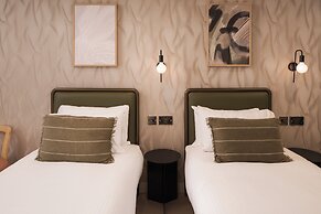 Central Park Hotel