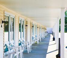 Moonlight Inn