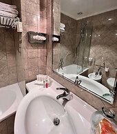 Best Western Hotel City