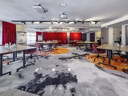 Mercure Paris Massy Gare TGV
