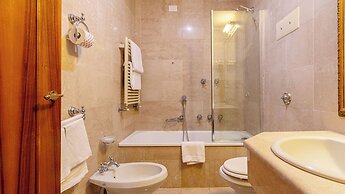 Amadeus Hotel