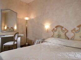 Amadeus Hotel