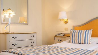 Amadeus Hotel