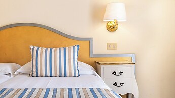 Amadeus Hotel