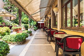 Amadeus Hotel