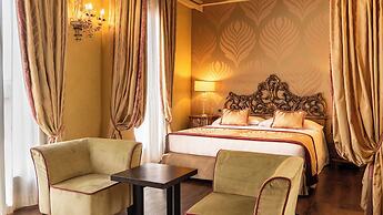 Amadeus Hotel