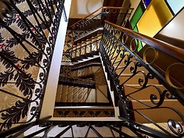 Amadeus Hotel