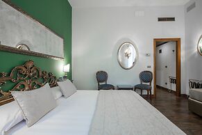 Amadeus Hotel