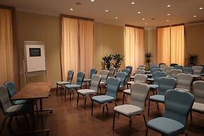 Best Western Plus City Hotel