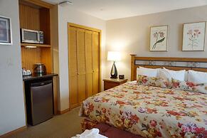 Ramada Hotel & Conference Center by Wyndham Kelowna