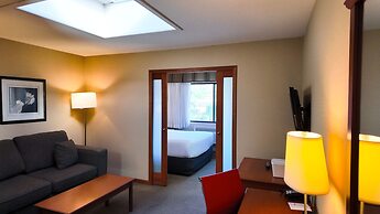 Ramada Hotel & Conference Center by Wyndham Kelowna