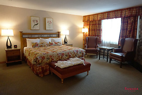 Ramada Hotel & Conference Center by Wyndham Kelowna
