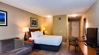 Ramada Hotel & Conference Center by Wyndham Kelowna