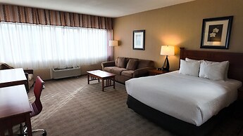 Ramada Hotel & Conference Center by Wyndham Kelowna