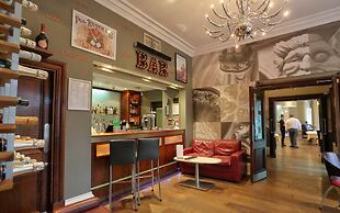 Dean Court Hotel