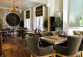 Dean Court Hotel