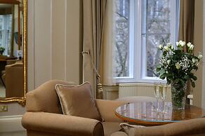 Dean Court Hotel